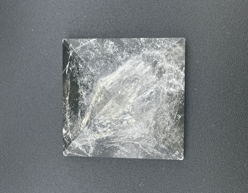 Bergkristall Pyramide in super Qualität