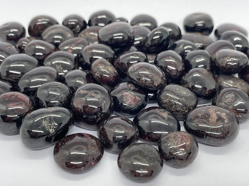 Granat Trommelsteine - Mineralien - Kiste