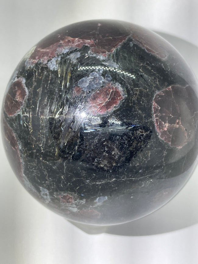 Granat-Astrophyllit Kristall – Sammlerstück für Energiearbeit