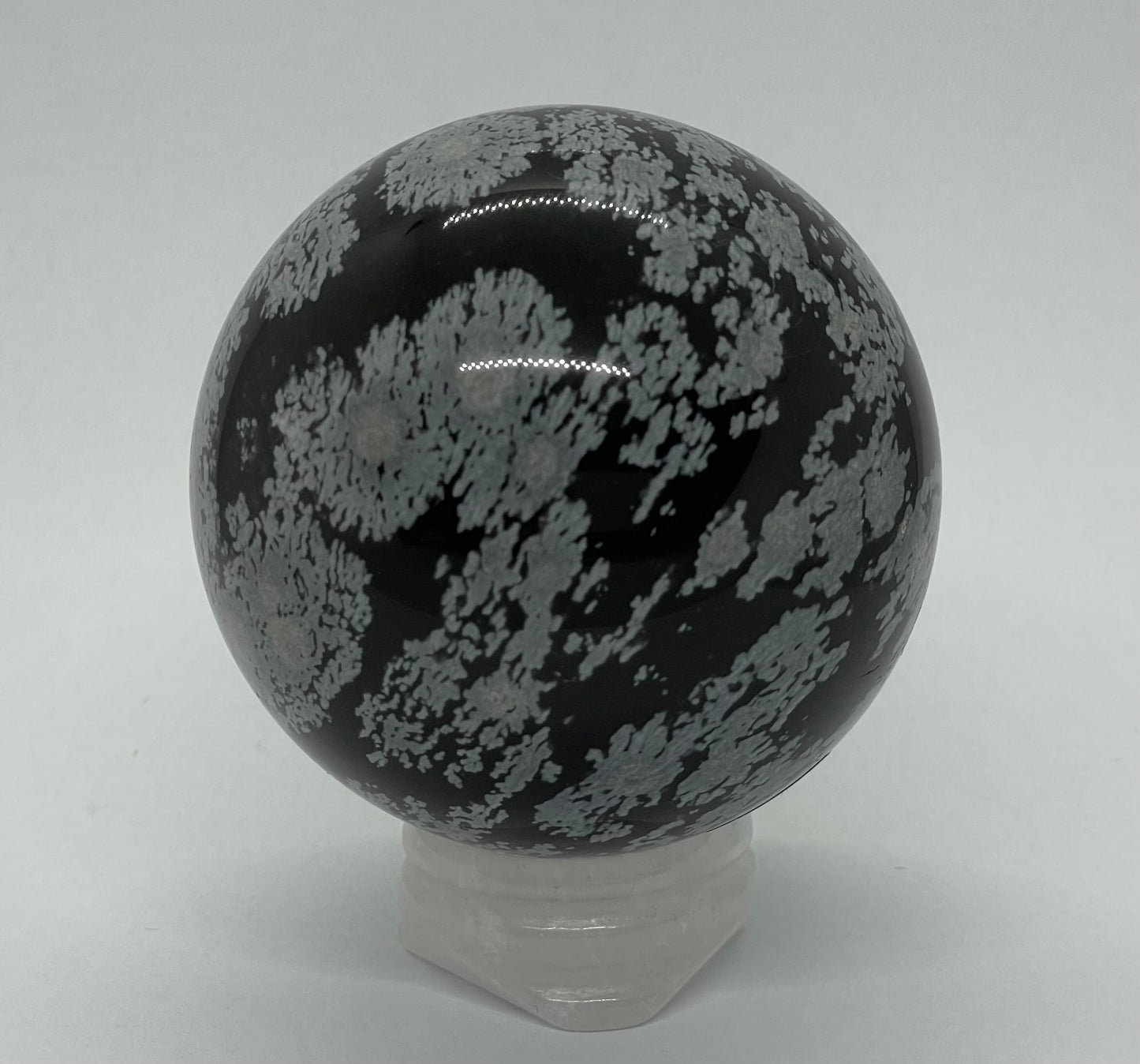 Schneeflocke-Obsidian Kugel Nr.4