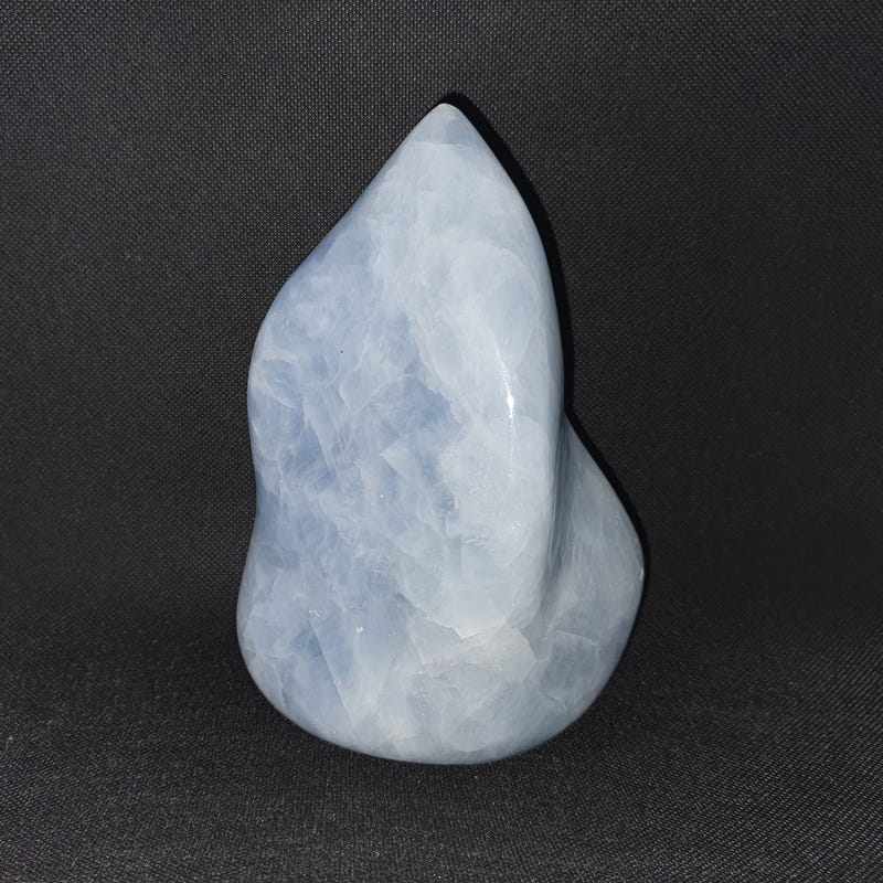 Blauer - Calcit Freiform - Mineralien - Kiste