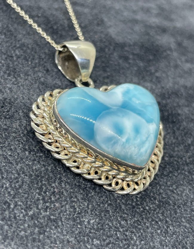 Larimar Anhänger Nr.1 - Mineralien - Kiste