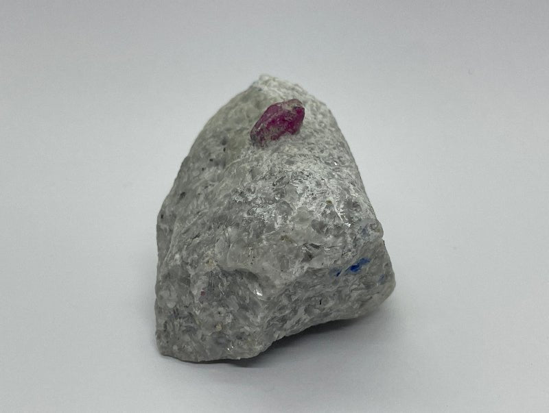 Rubinkristall auf Matrix - Mineralien - Kiste