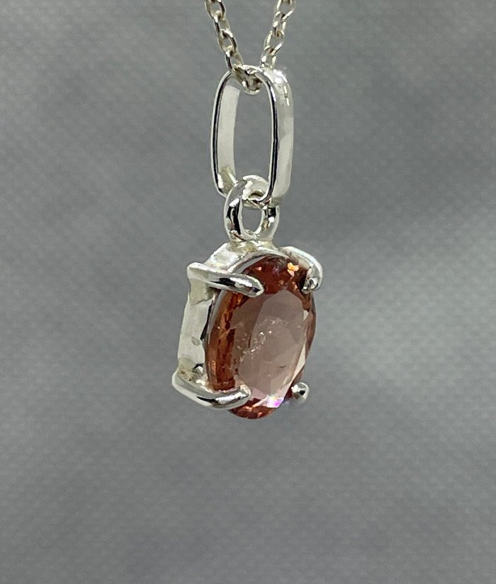 Roter Turmalin (Rubellit) Edelsteinanhänger 1,77ct