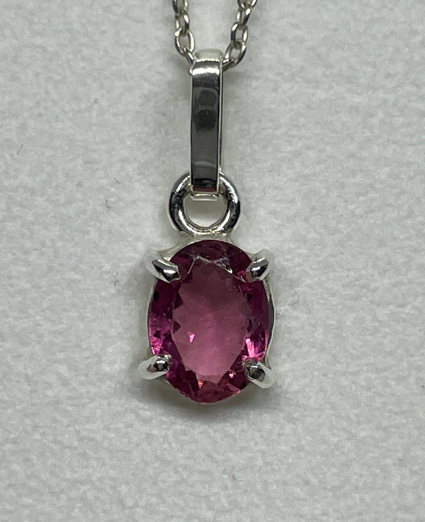 Turmalin Anhänger mit Silber Nr.7