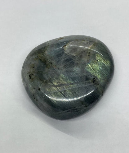 Labradorit Edelstein Handschmeichler 93g als spiritueller Talisman