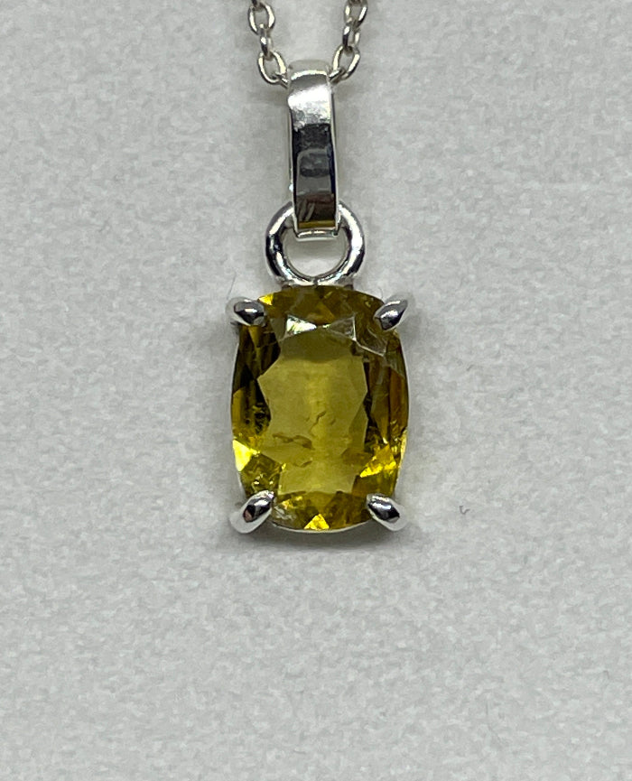 Turmalin Anhänger mit Silber Nr.2