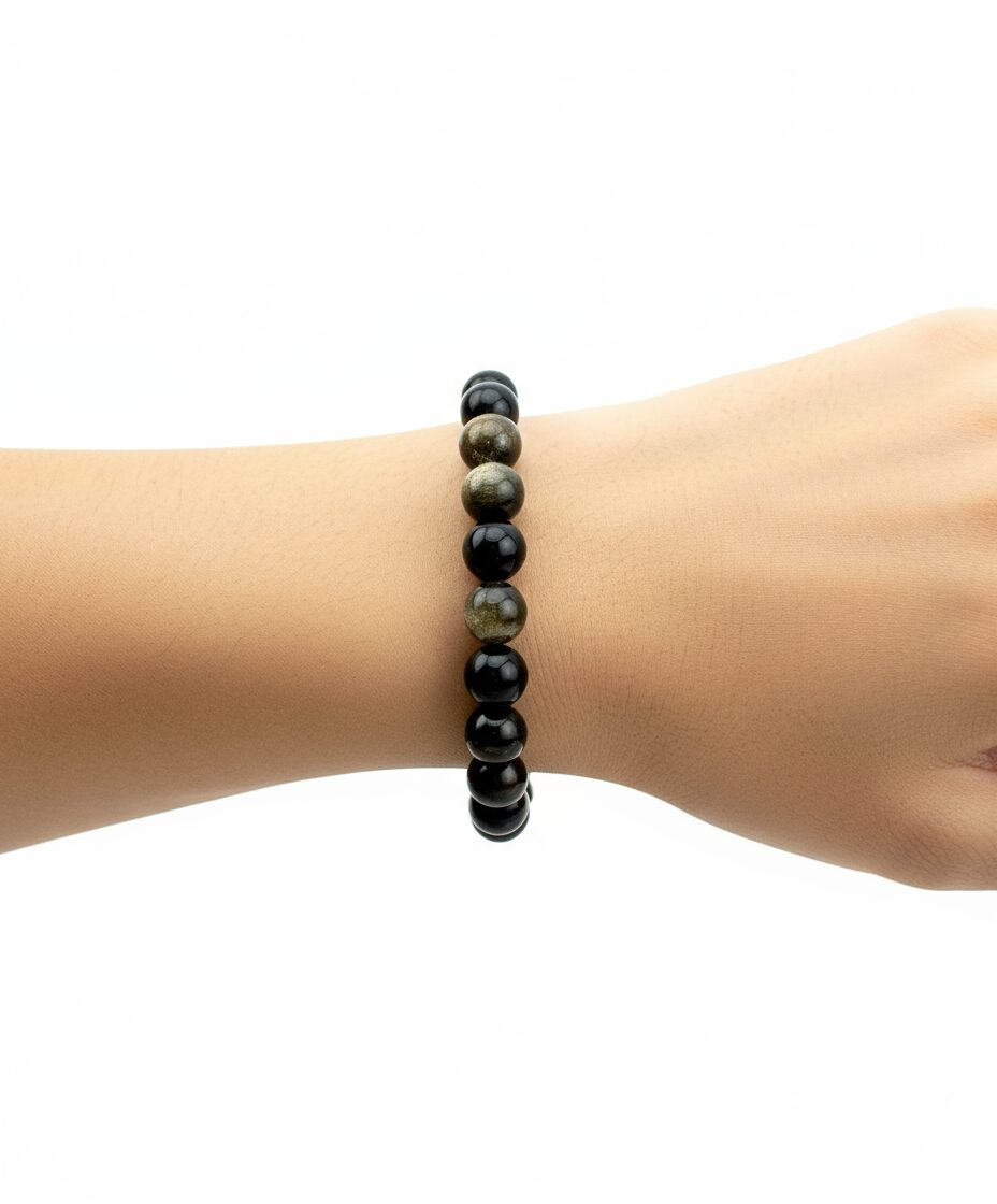 Goldobsidian Armband am Handgelenk – Schutzstein für innere Stärke